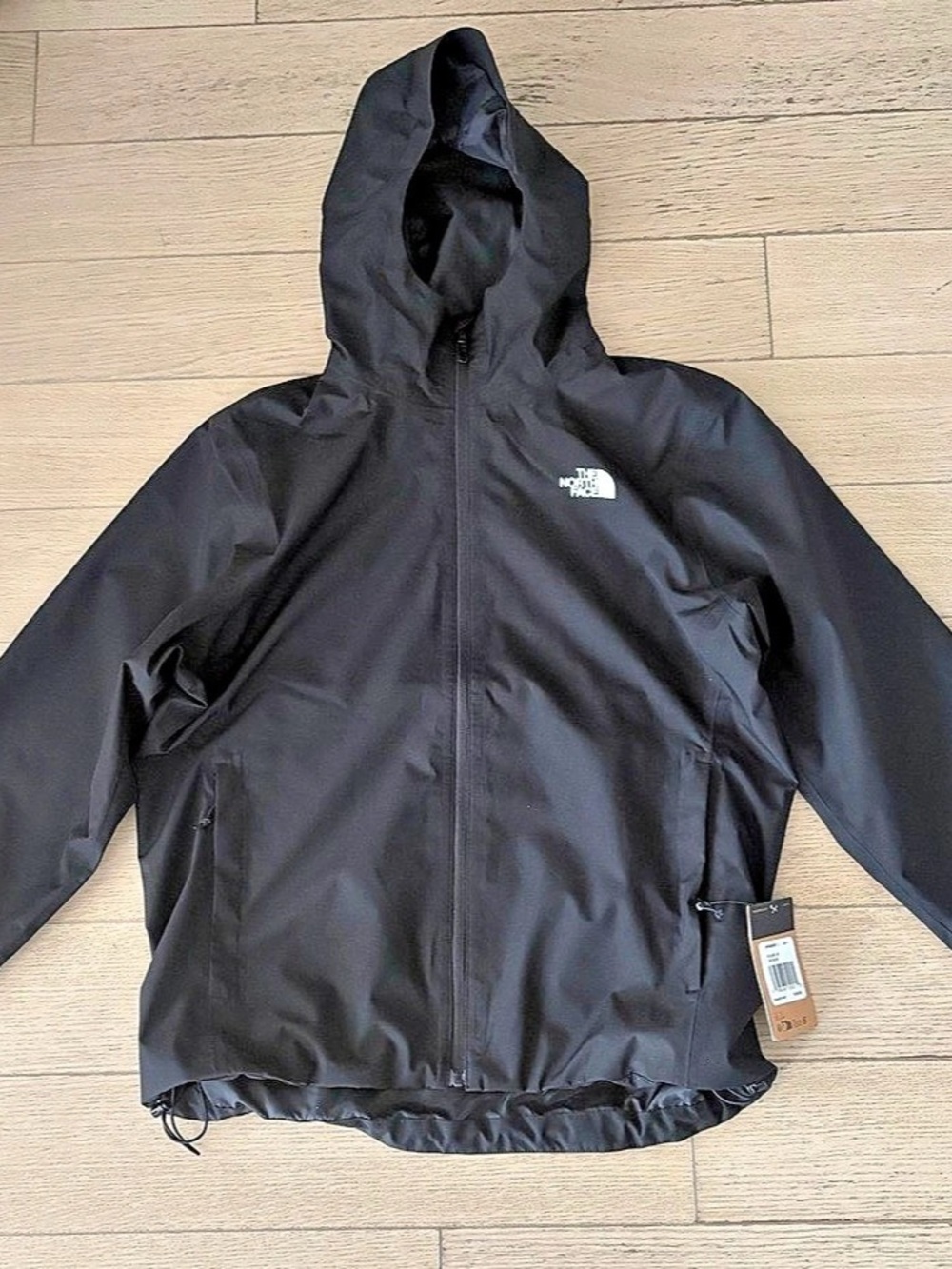 The North Face Resolve 2.5L DryVent Jacket Rain Jacket Black Size XL NWT